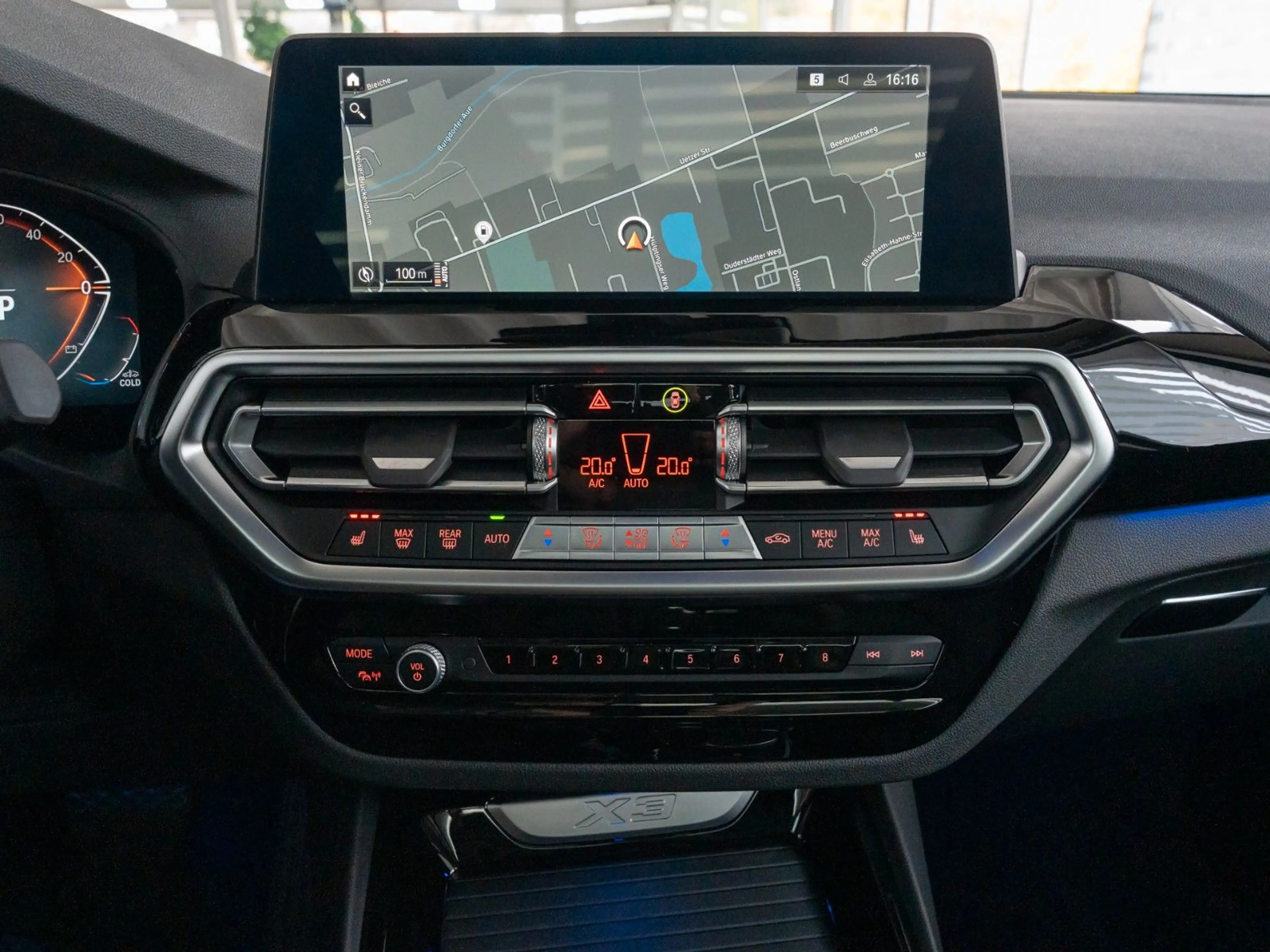 BMW X3 xD20d PANO AHK DA LenkHzg MEMORY — photo 14