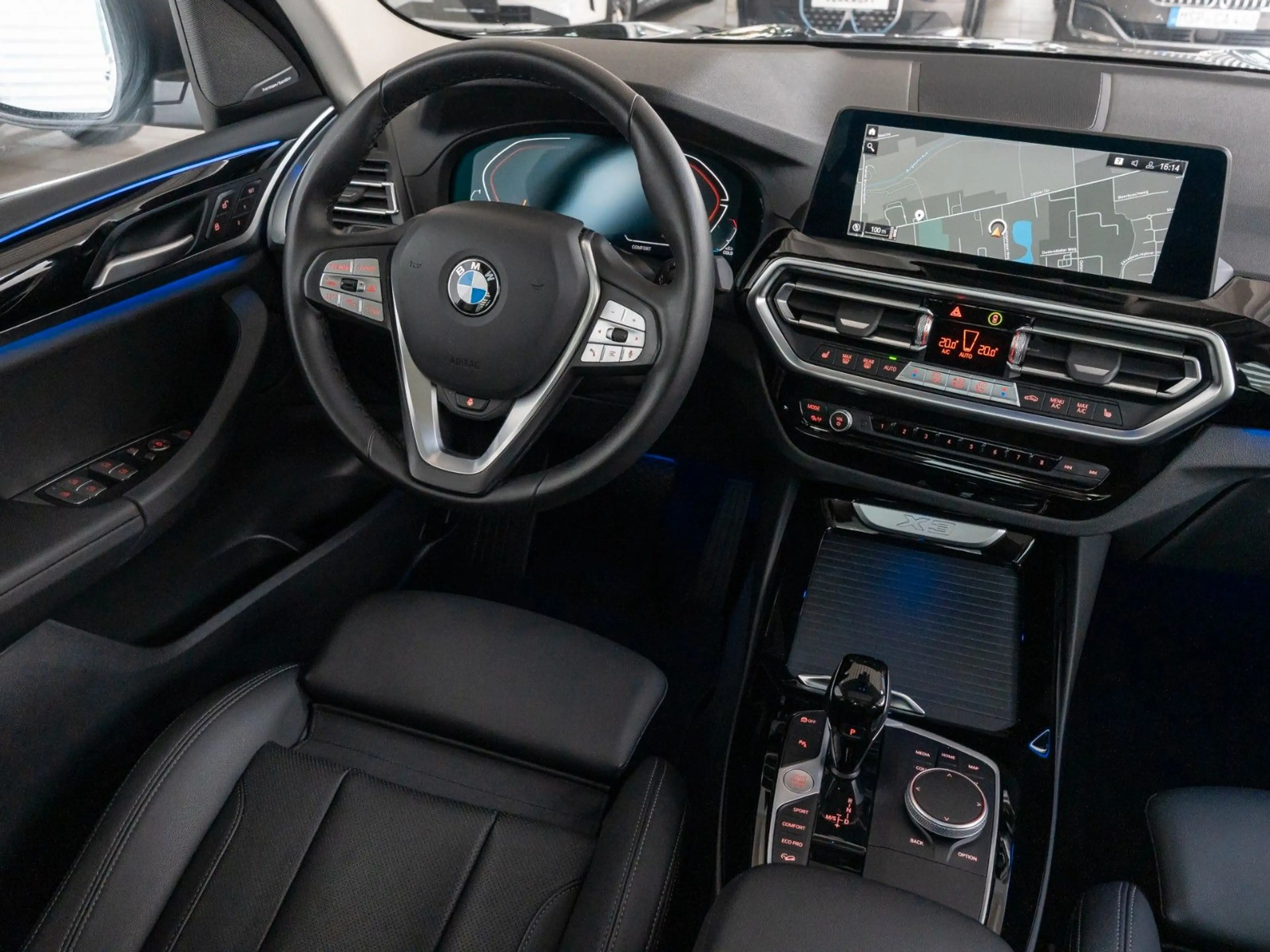 BMW X3 xD20d PANO AHK DA LenkHzg MEMORY — photo 11