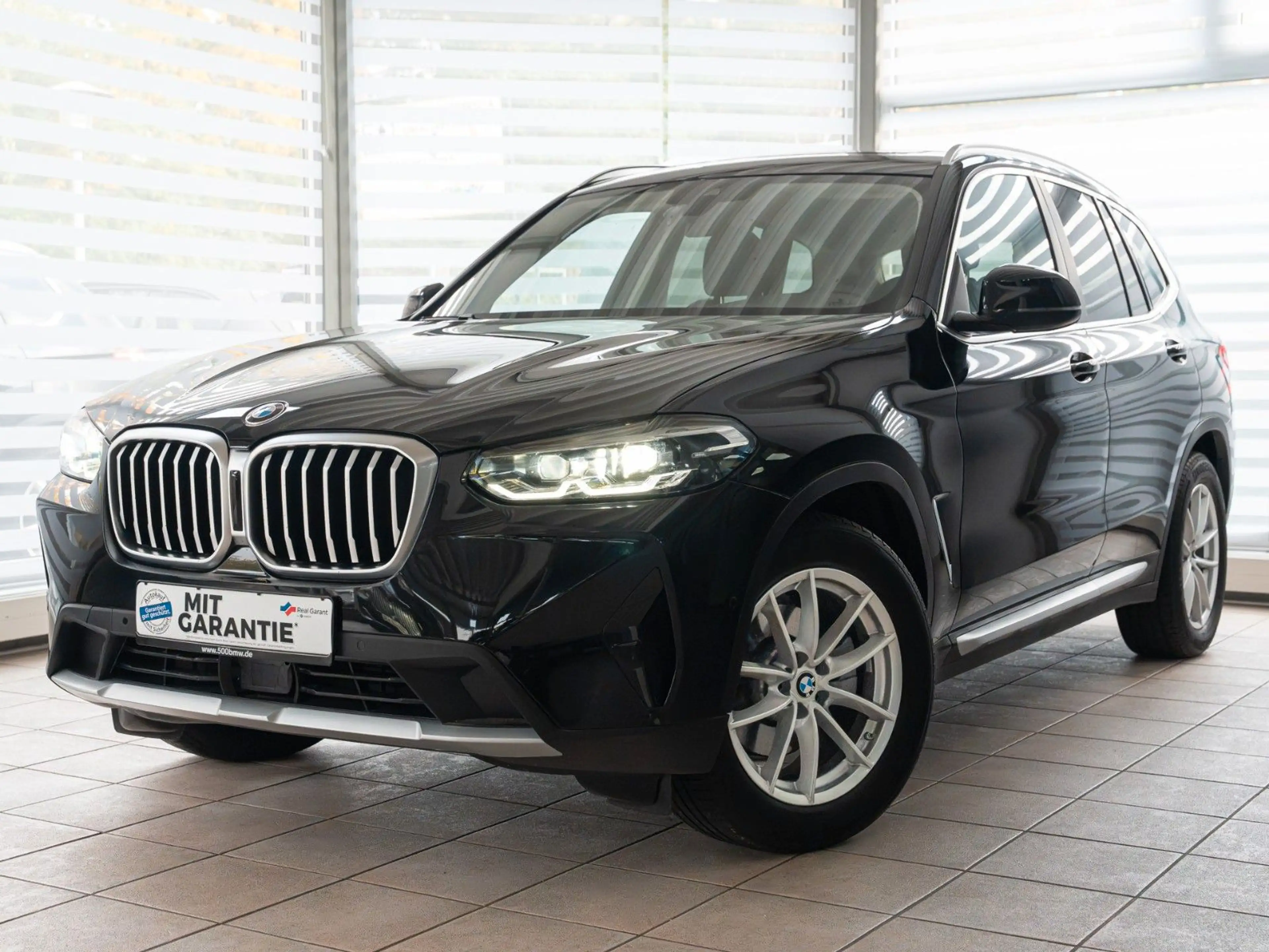 BMW X3 xD20d PANO AHK DA LenkHzg MEMORY
