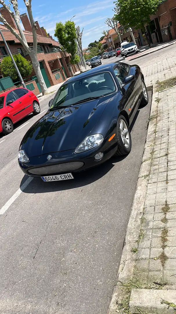 Jaguar XK8 Coupé 4.0 Aut. - 1