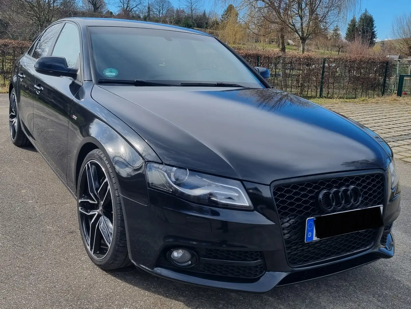 Audi A4 S line Sportpaket / plus Schwarz - 1