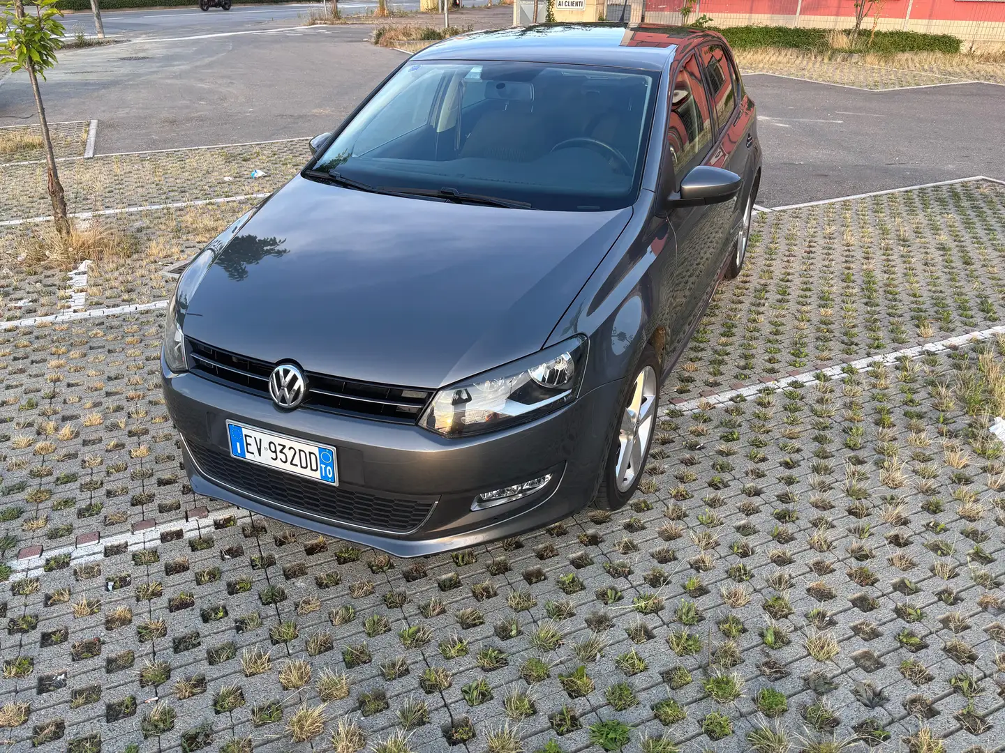 Volkswagen Polo Polo V 20095p 1.6 tdi Highline 90cv Grigio - 1