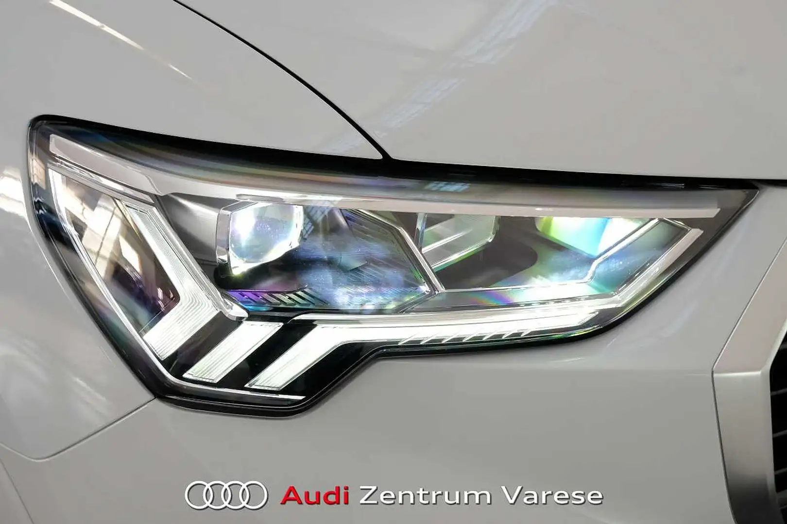 Audi Q3 45 TFSI-E 245cv Stronic Sline Edition Bianco - 2