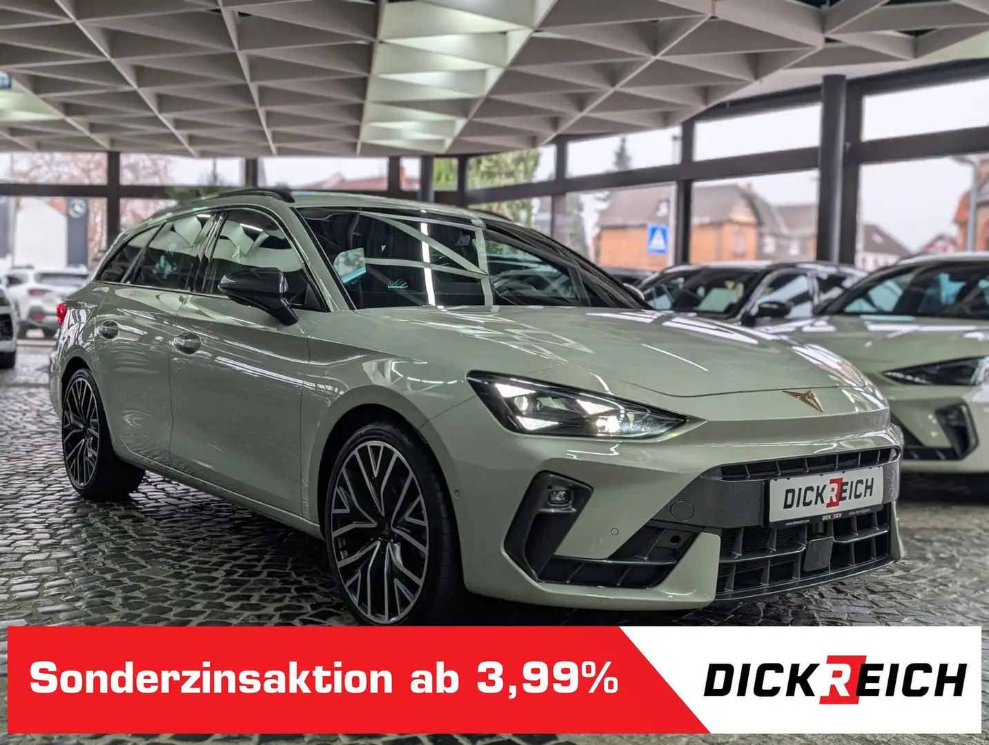 CUPRA Leon 1.5 eTSI Sennh Matrix Pano Edge/Dynamic AHK Gris - 1
