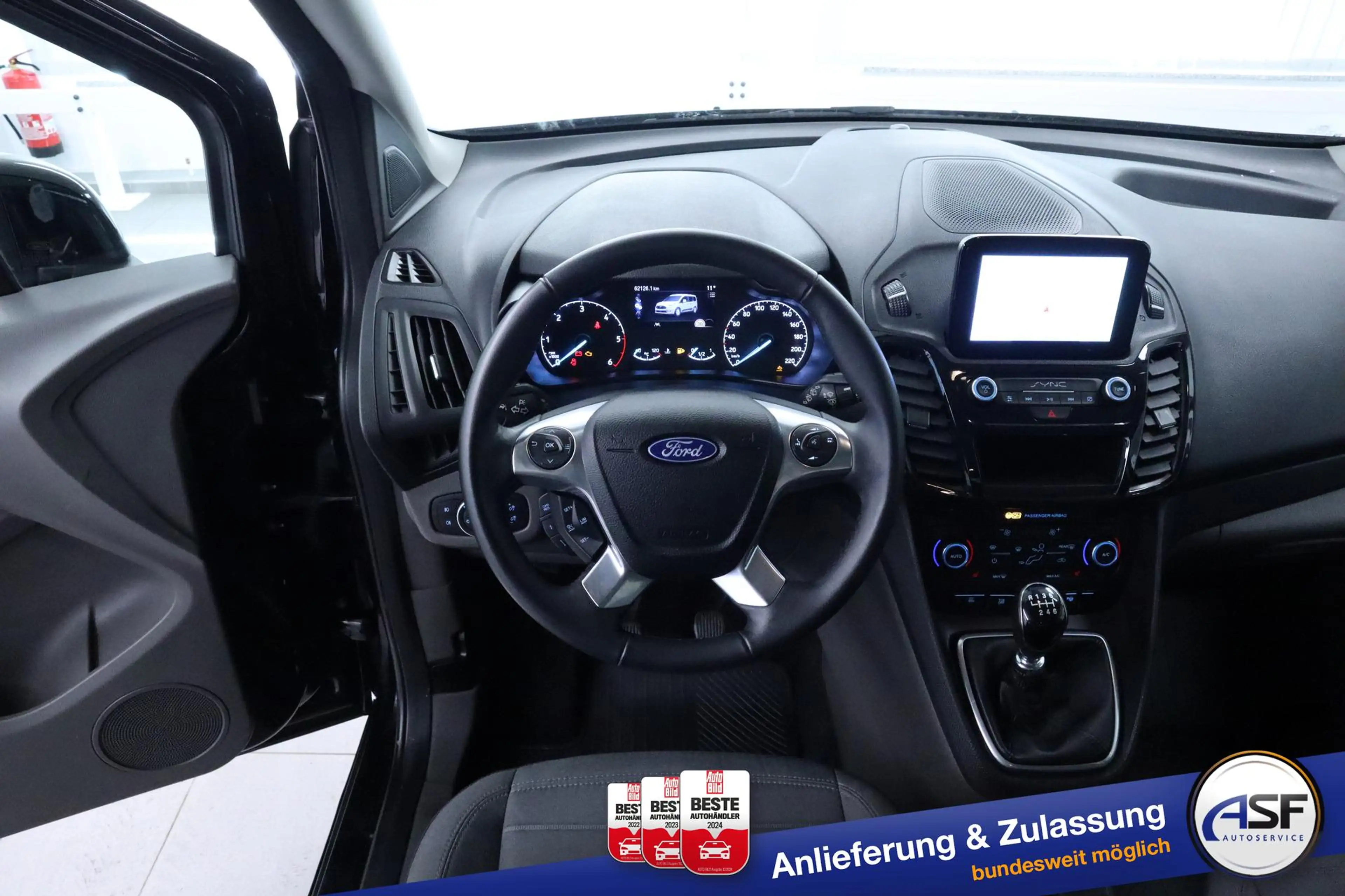 Ford Tourneo Connect Titanium L1 #ACC #Panorama #KeyFree #Park-Assis... — photo 20