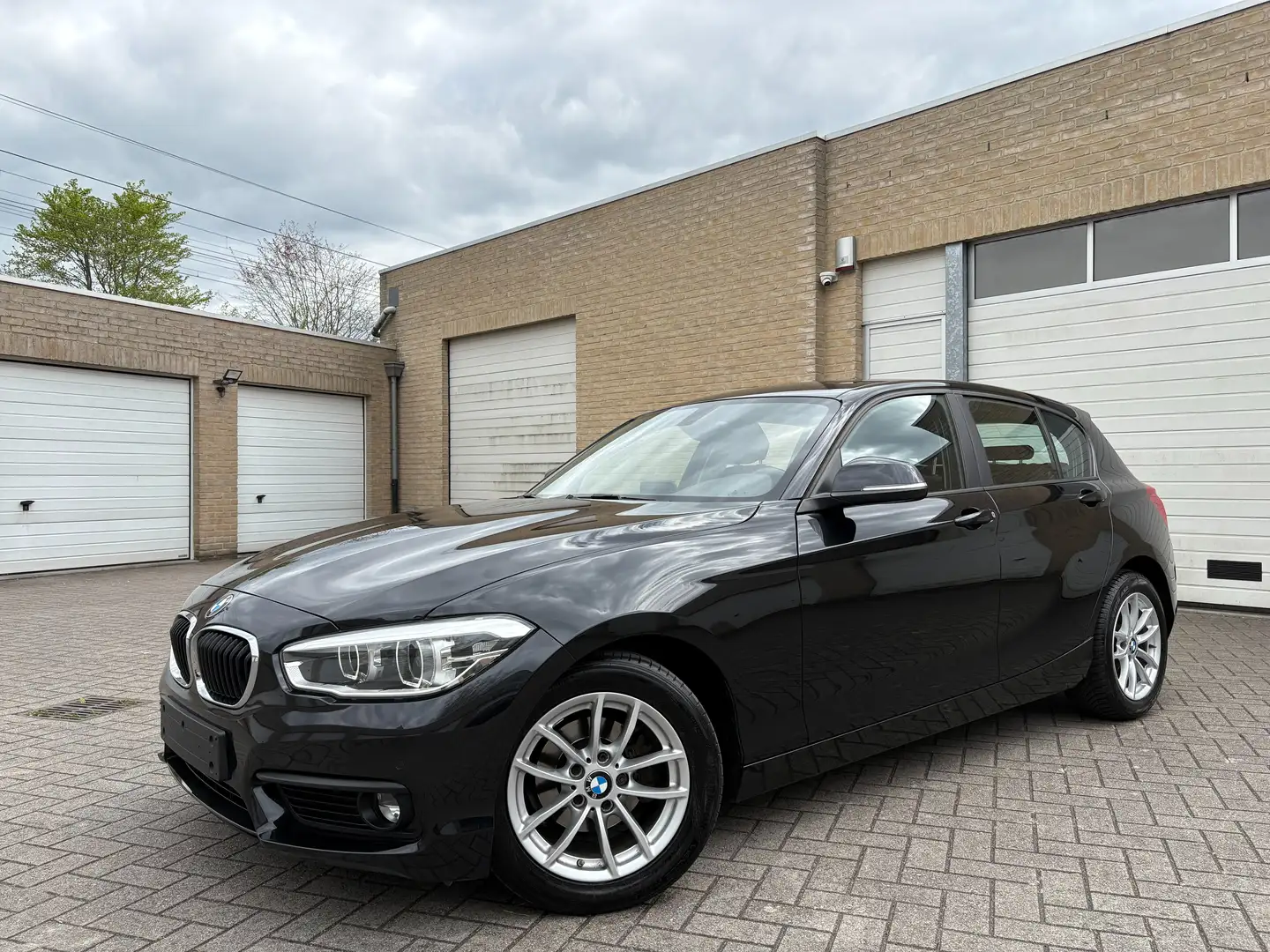 BMW 116 116i OPF (EU6d-TEMP) / 12 Maanden Garantie Nero - 2