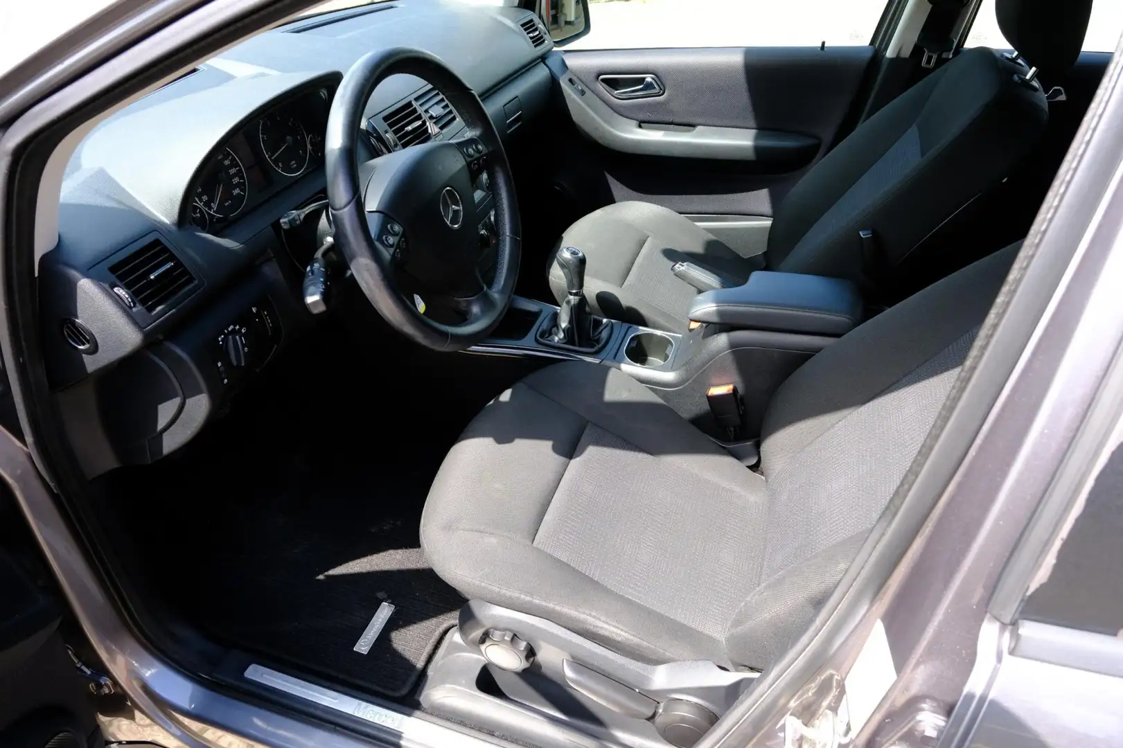 Mercedes-Benz A 160 BlueEFFICIENCY Business Class Airco|Cruise|LMV Grijs - 2