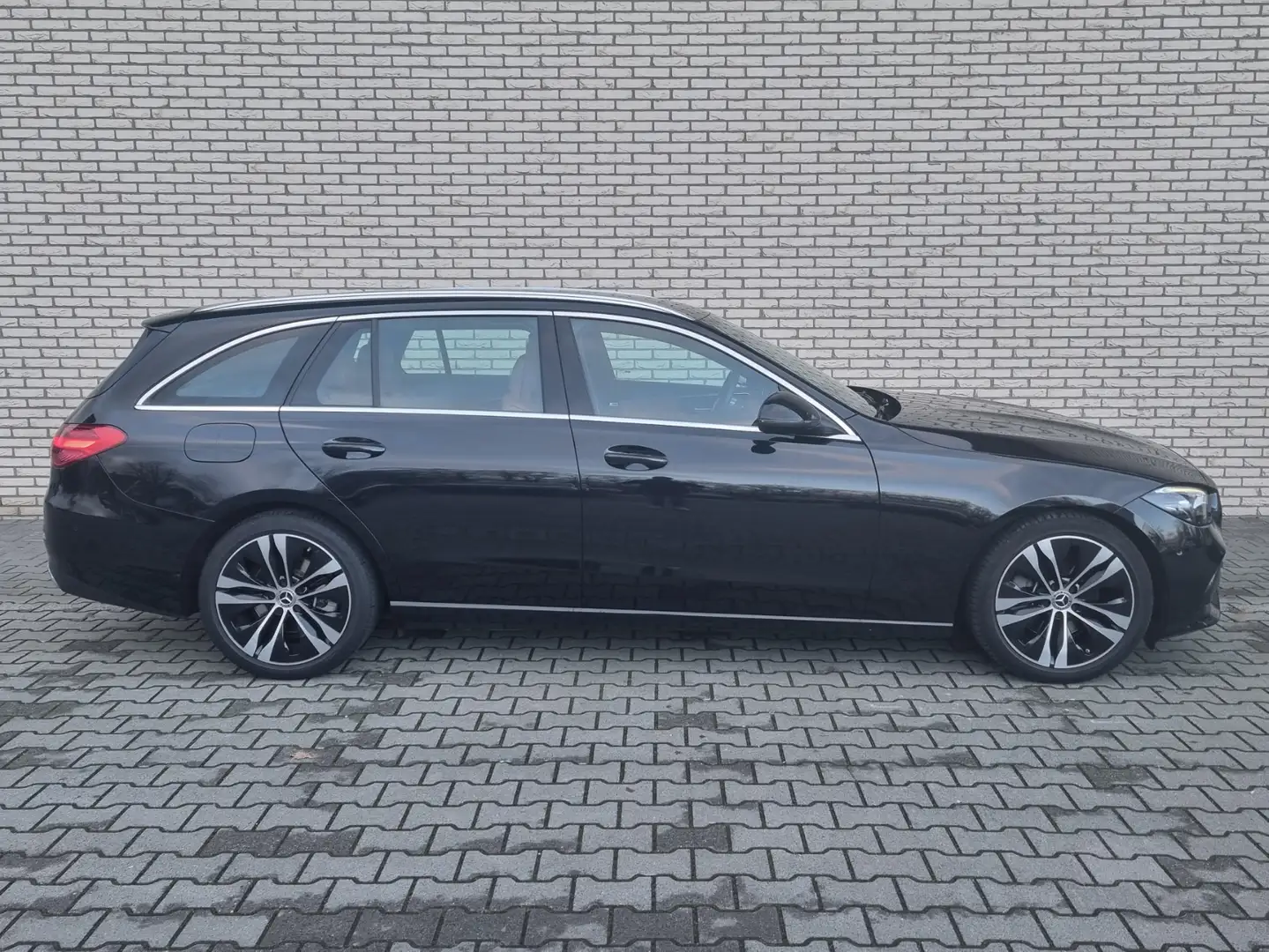 Mercedes-Benz C 200 C Estate Luxury-Line | Apple Carplay | Dodehoek-as Zwart - 2