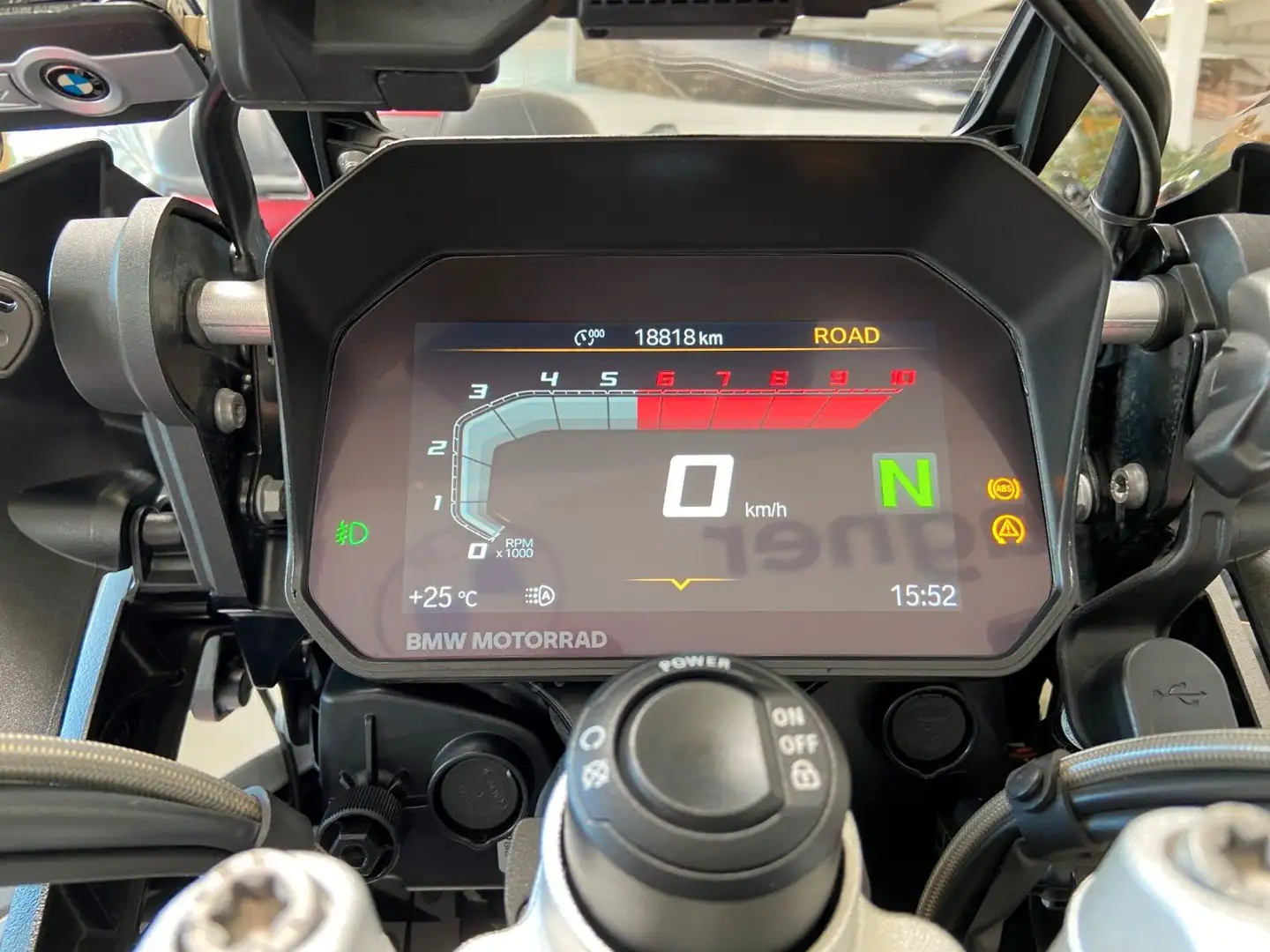 BMW R 1250 GS Adv. Style Rally mit Koffer u. Topcase Noir - 2