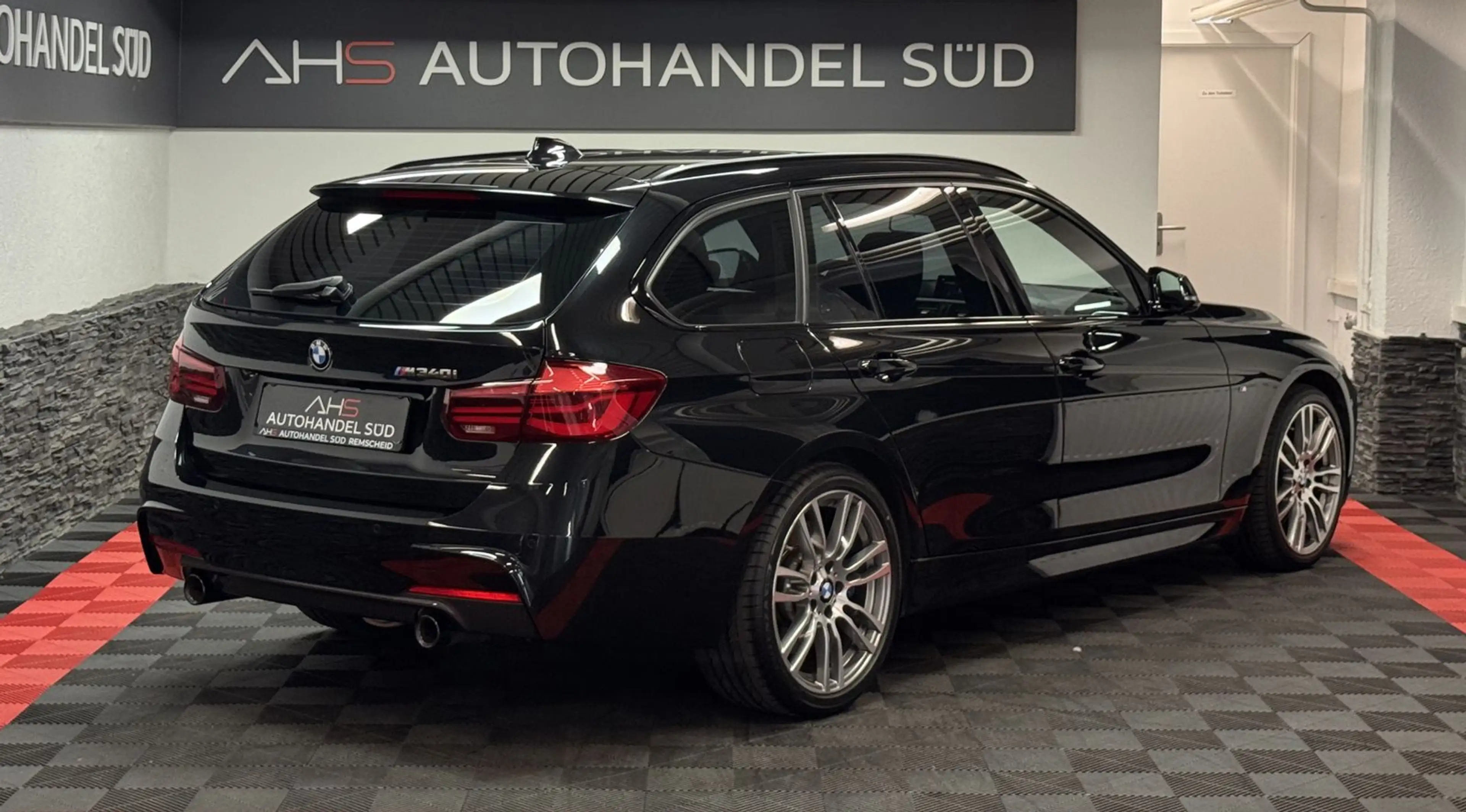BMW 340 i xDrive M Sport*LEDER*HUD*AHK* — photo 4