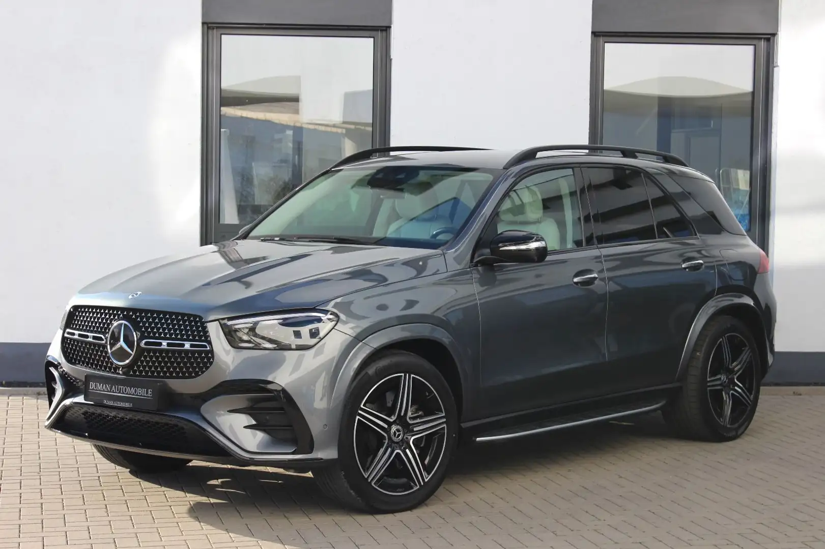Mercedes-Benz GLE 350 de 4M AMG-PAKET LUFT 21 ZOLL 360°KEYLESS Grau - 1