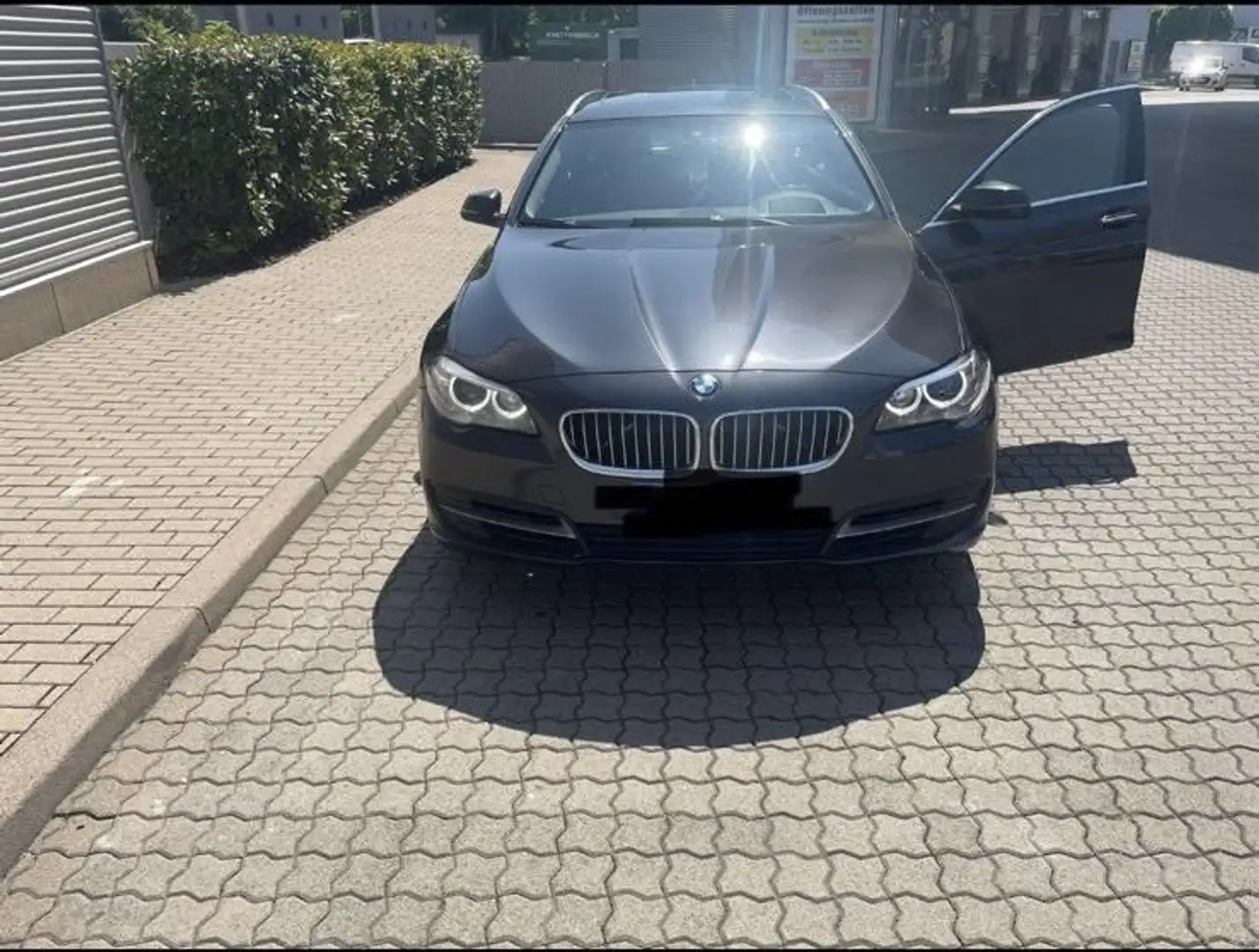 BMW 525 525d xDrive Touring Sport-Aut. - 1