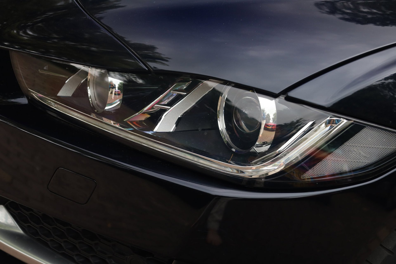 Jaguar XE 2.0 Portfolio Aut.| R-Sport | Panorama | Stoelverw — photo 5