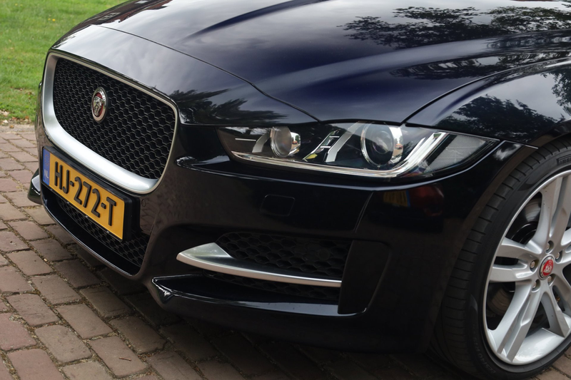Jaguar XE 2.0 Portfolio Aut.| R-Sport | Panorama | Stoelverw — photo 4