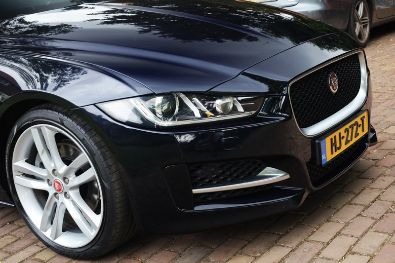 Jaguar XE 2.0 Portfolio Aut.| R-Sport | Panorama | Stoelverw — photo 8