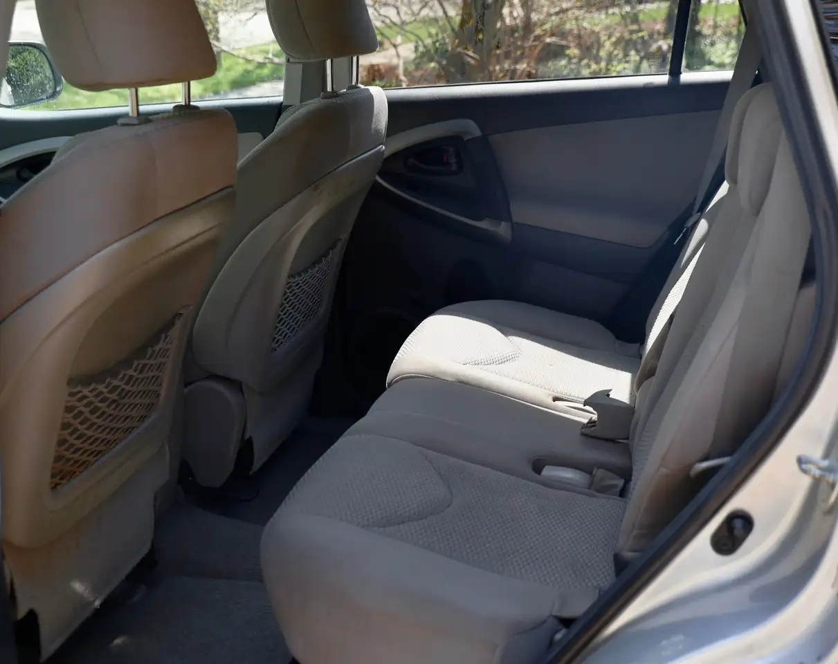 Toyota RAV 4 снимка Toyota RAV 4