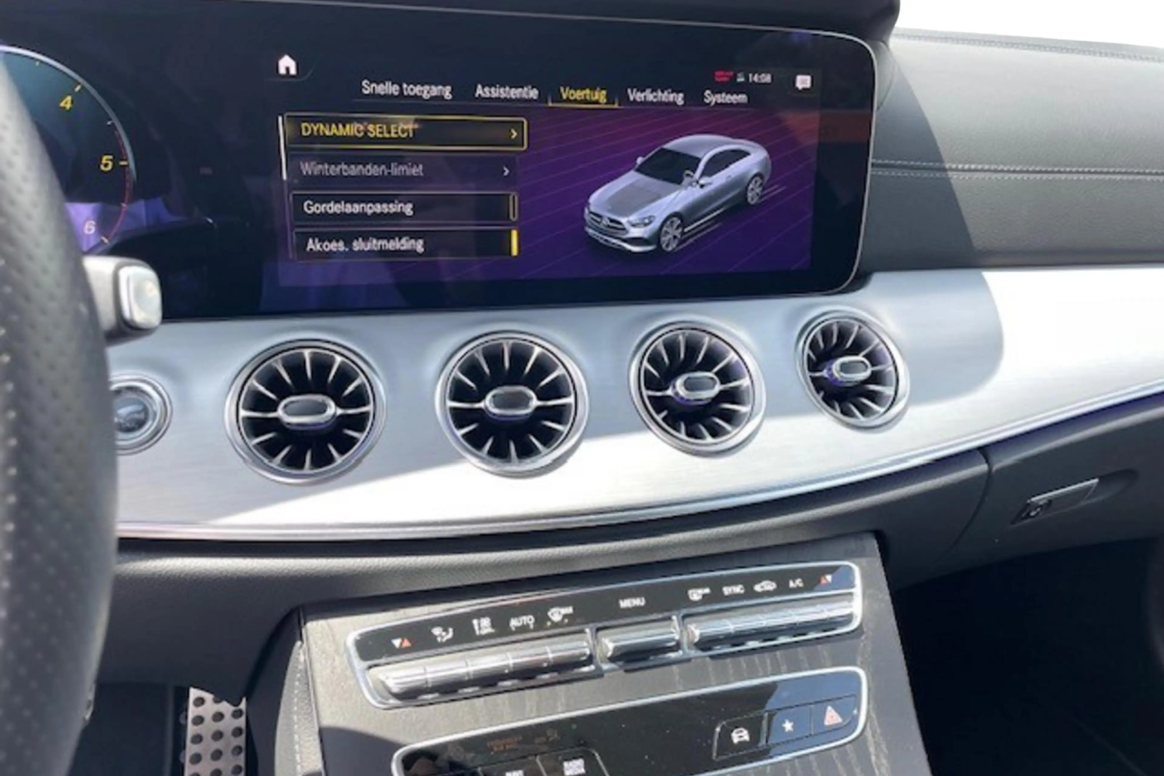 Mercedes-Benz E 220 Coupé E220 d AMG-Line EURO 6 — photo 9