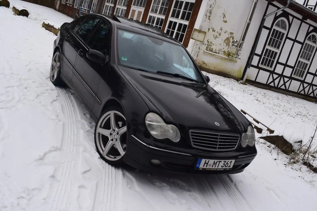 Mercedes-Benz C 240