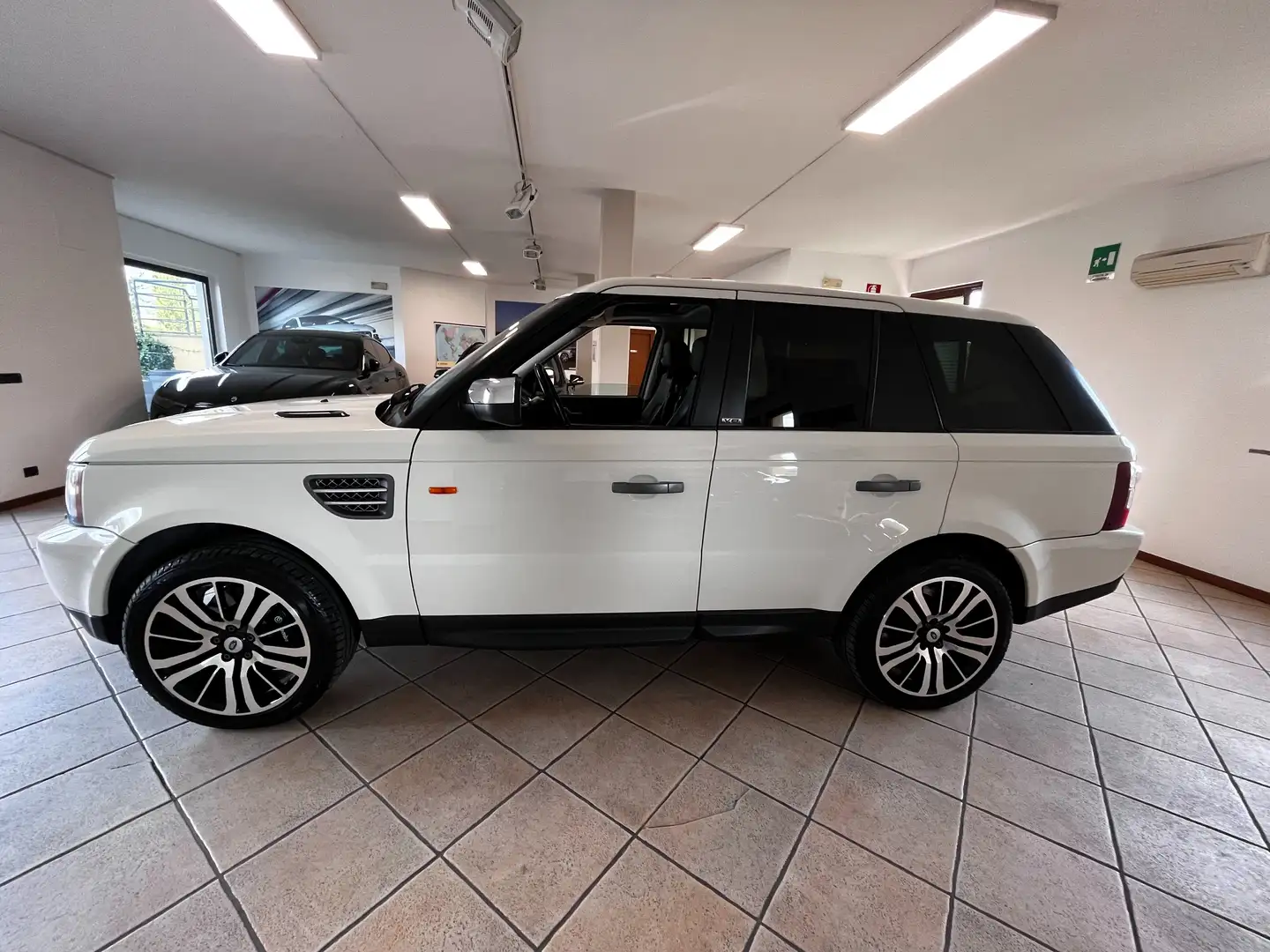 Land Rover Range Rover Sport 4.2 V8 s/c auto Supercharged Bianco - 2