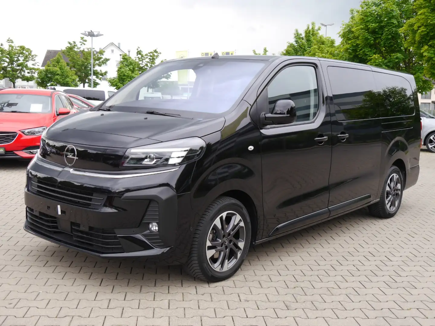 Opel Zafira Life 2.0 D XL (Lang) Automatik 9-Sitzer NAV Schwarz - 2