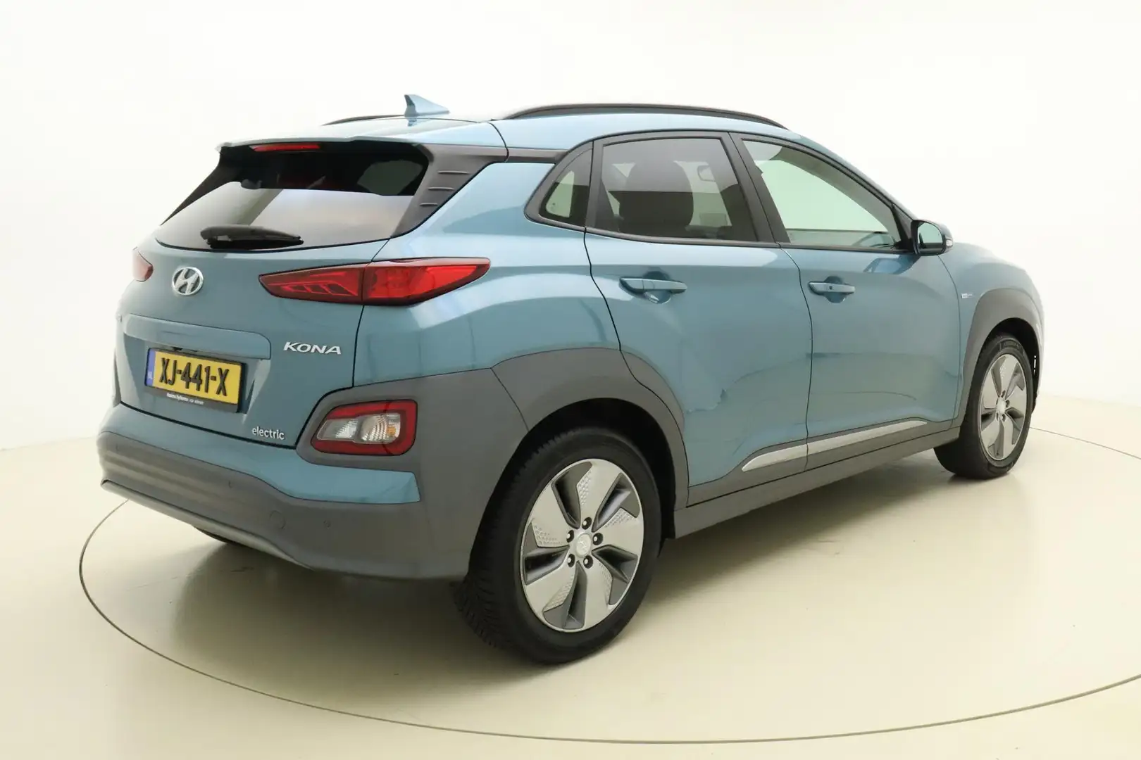 Hyundai KONA EV Premium 64 kWh 100% Elektrisch | Parkeersensor Blauw - 2