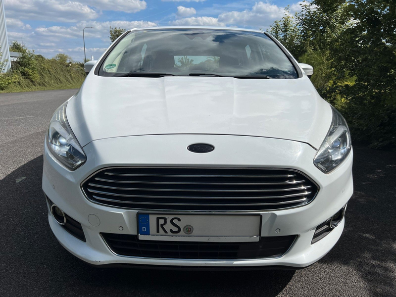 Ford S-Max TDCi Titanium 7-SITZER ACC LEDER-PREMIUM — photo 3