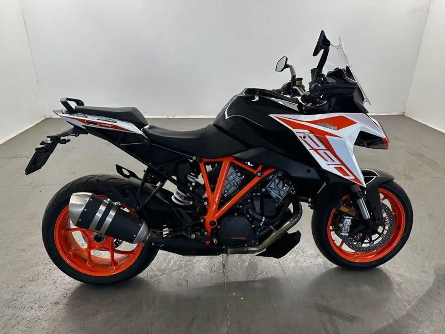 KTM 1290 Super Duke R R my20 - 2