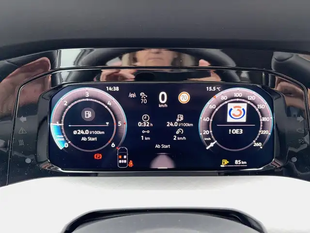 Volkswagen Golf view 10