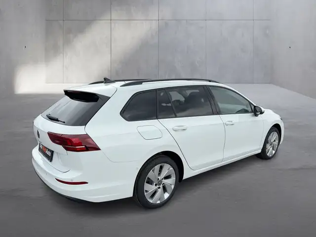 Volkswagen Golf view 5