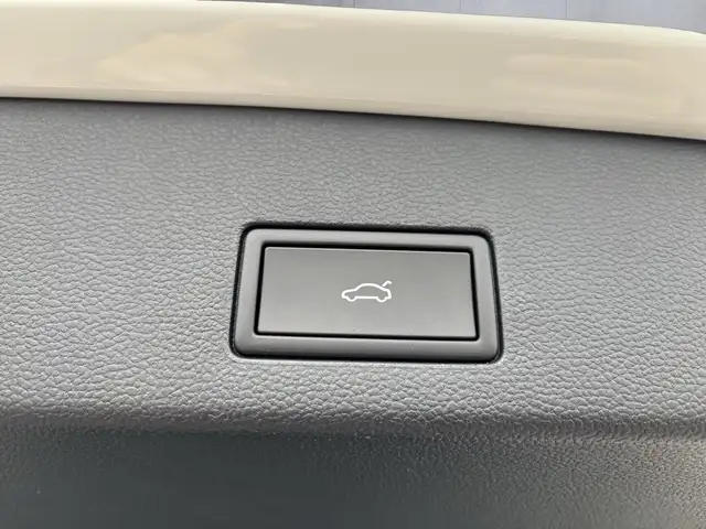 Volkswagen Golf view 14