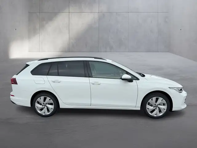 Volkswagen Golf view 6