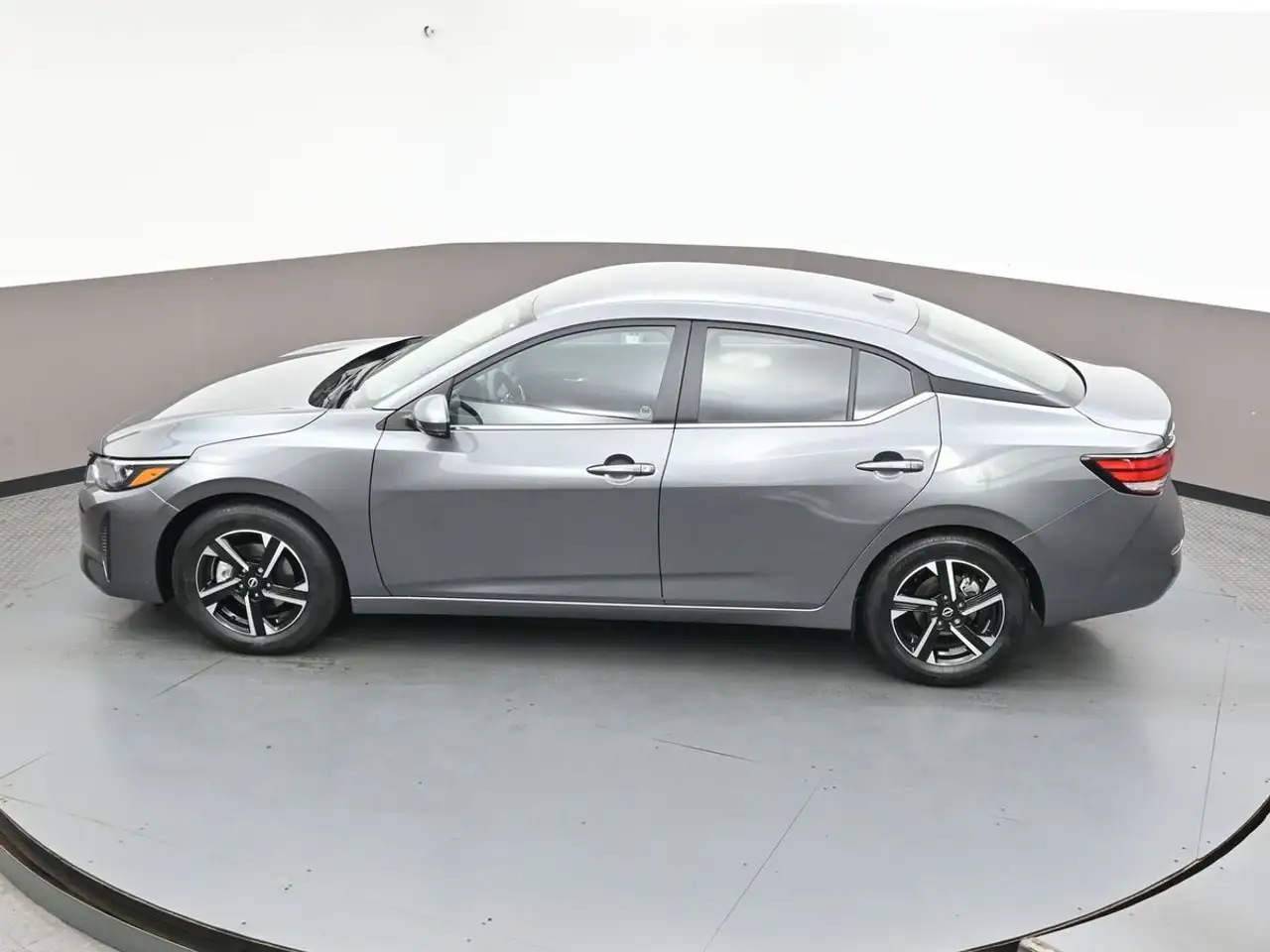 Nissan Sentra снимка Nissan Sentra