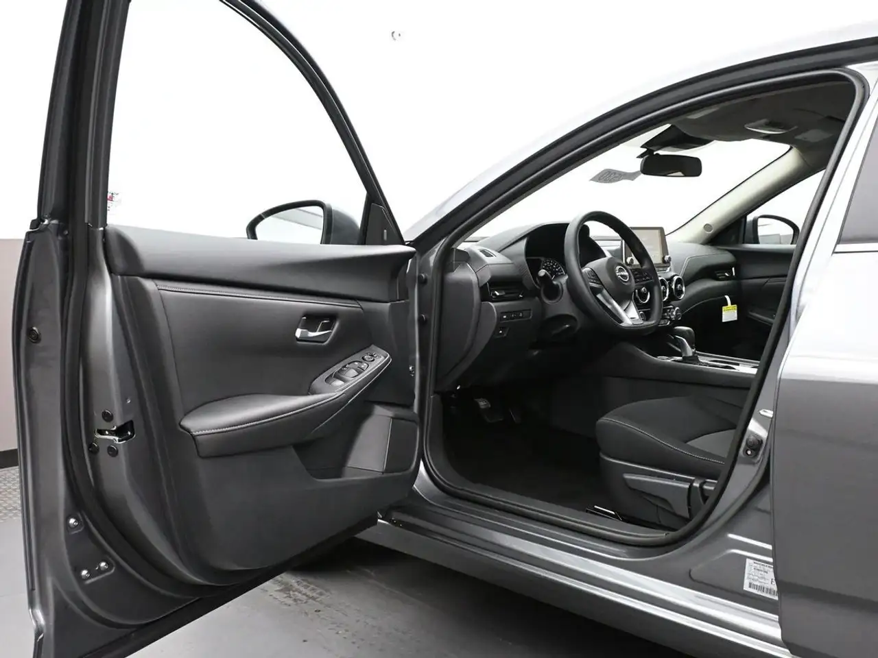 Nissan Sentra снимка Nissan Sentra
