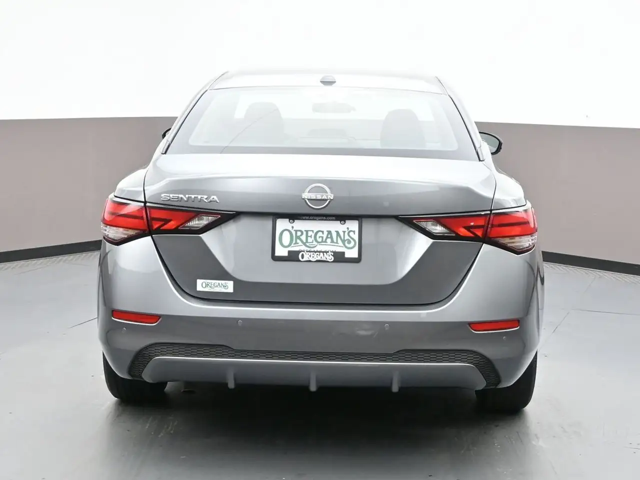 Nissan Sentra снимка Nissan Sentra