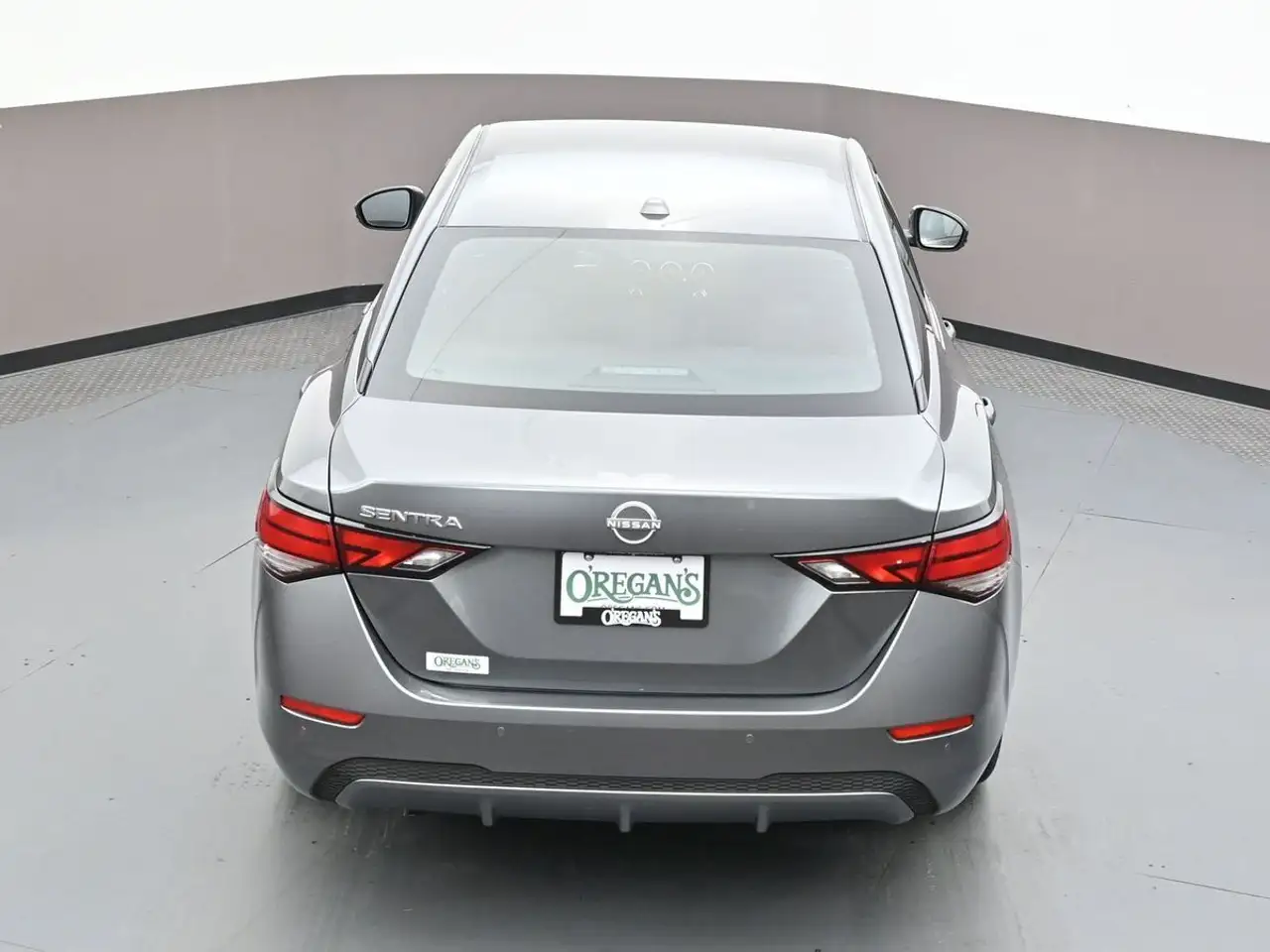 Nissan Sentra снимка Nissan Sentra