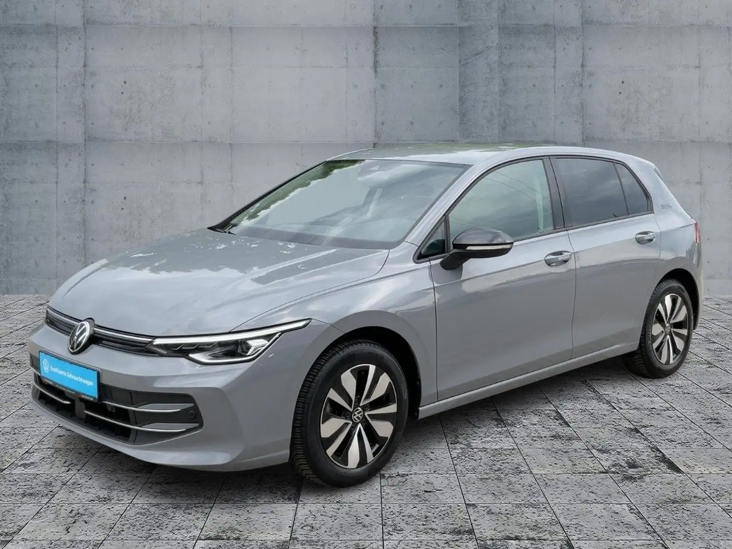 Volkswagen Golf VIII 1.5 eTSI DSG GOAL LEDplus+NAVI+AHK+ACC Grau - 2