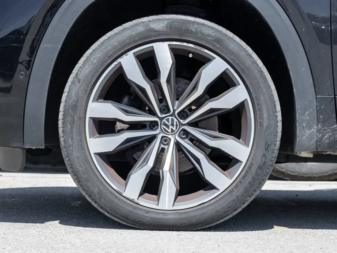 Volkswagen Atlas снимка Volkswagen Atlas