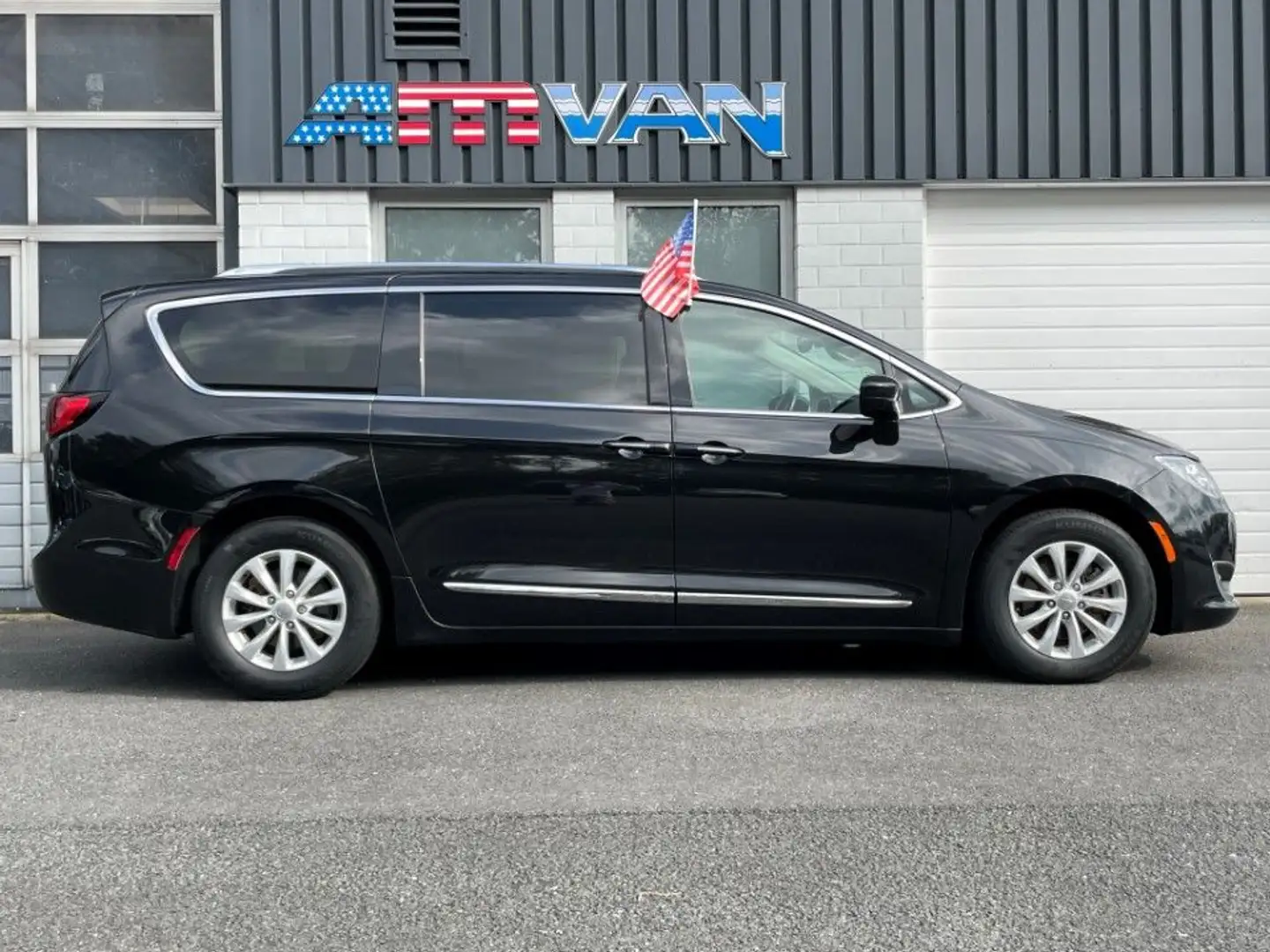 Chrysler Pacifica 3.6 touring L Plus Leder Kamera PDC Siyah - 2