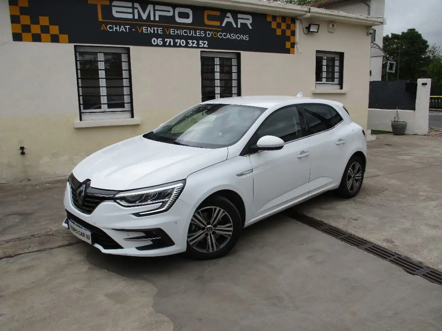 Renault Megane IV BERLINE Mégane IV Berline E-TECH Plug-In Hybride 160 - 21N Intens Weiß - 1
