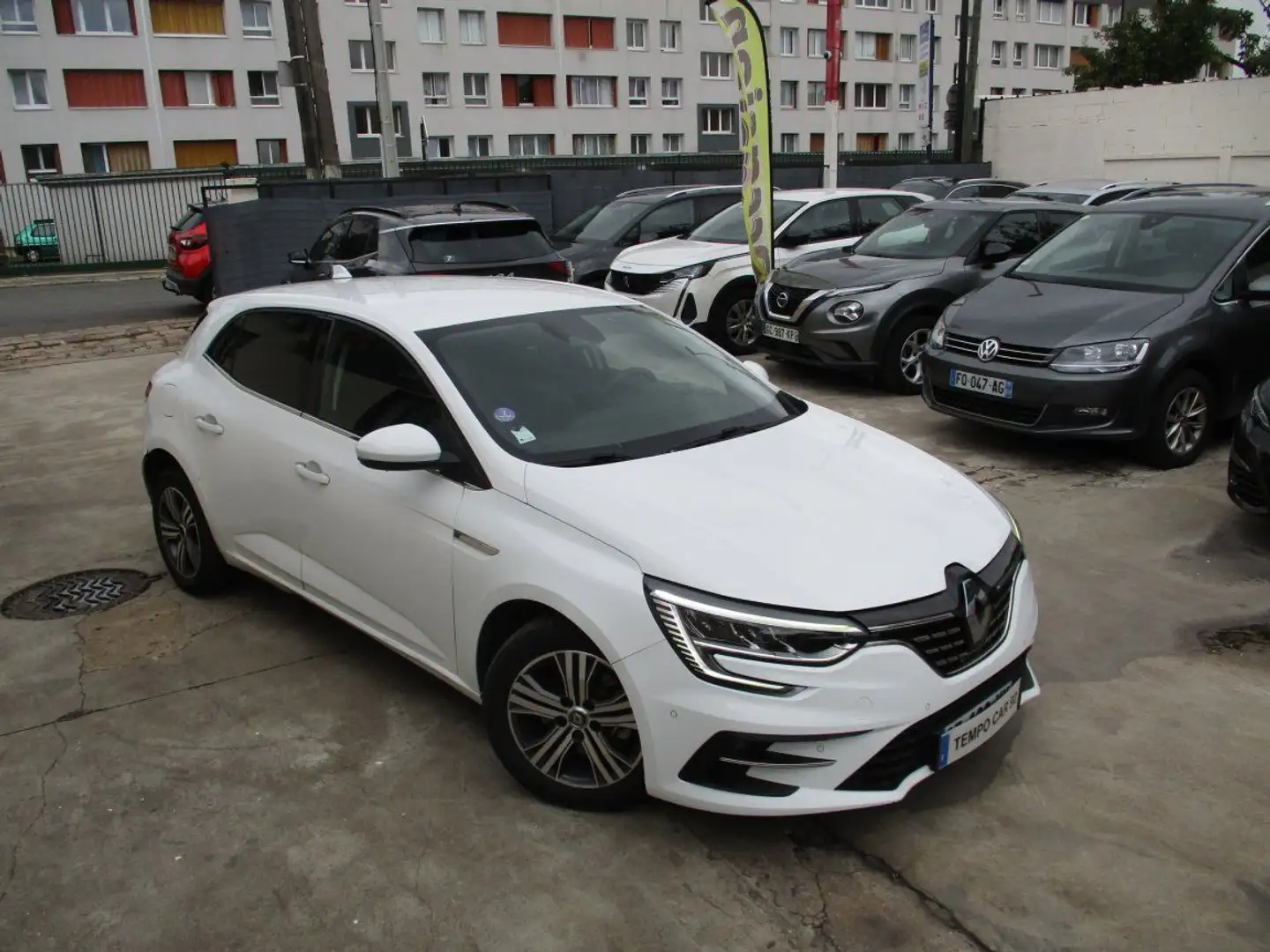 Renault Megane IV BERLINE Mégane IV Berline E-TECH Plug-In Hybride 160 - 21N Intens Weiß - 2