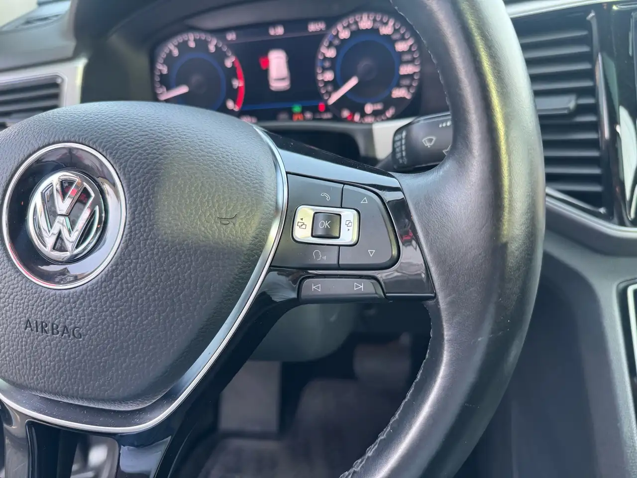 Volkswagen Atlas снимка Volkswagen Atlas