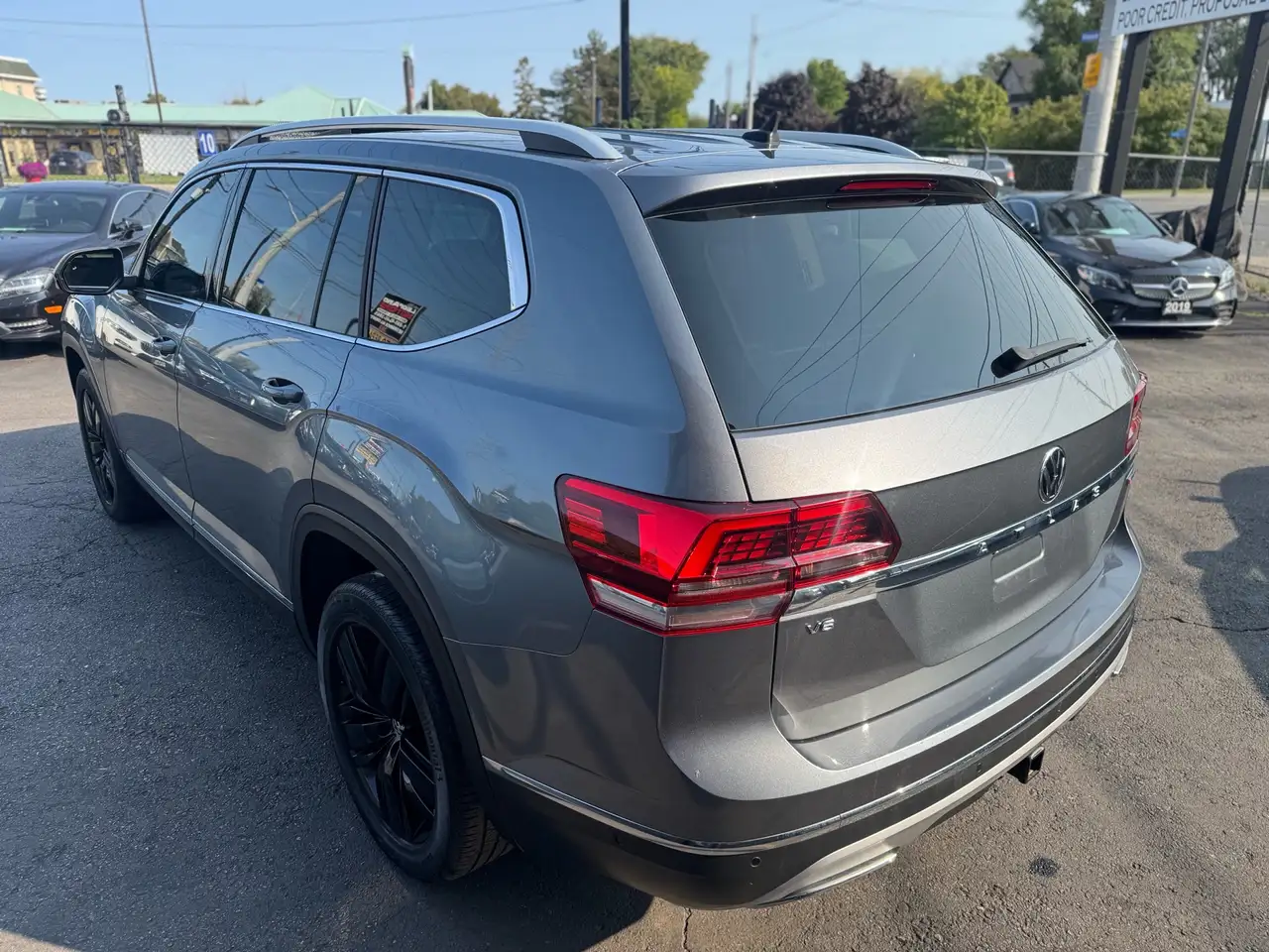 Volkswagen Atlas снимка Volkswagen Atlas