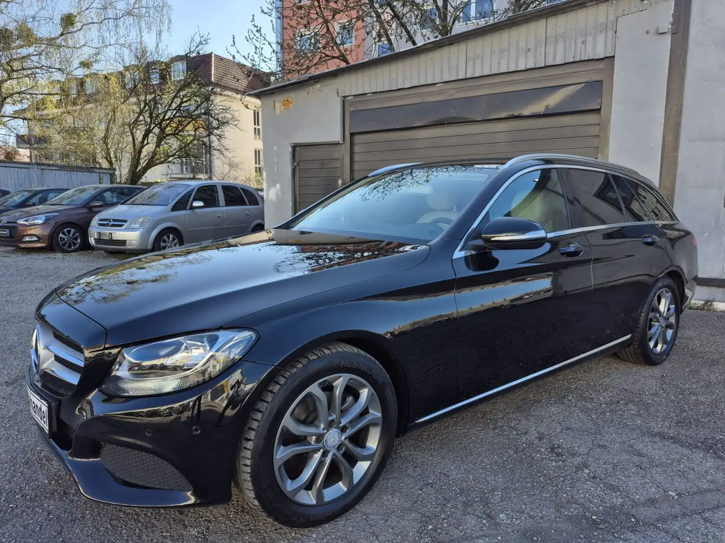 Mercedes-Benz C 180 T CGI Avantgarde Navi Zwart - 1