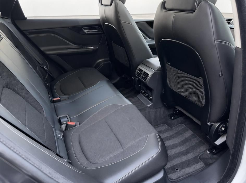 Jaguar F-Pace F-PACE R-Sport AWD*PANORAMA*KAMERA*1-HAND* — photo 12