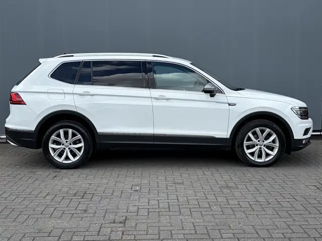 Volkswagen Tiguan Allspace view 7