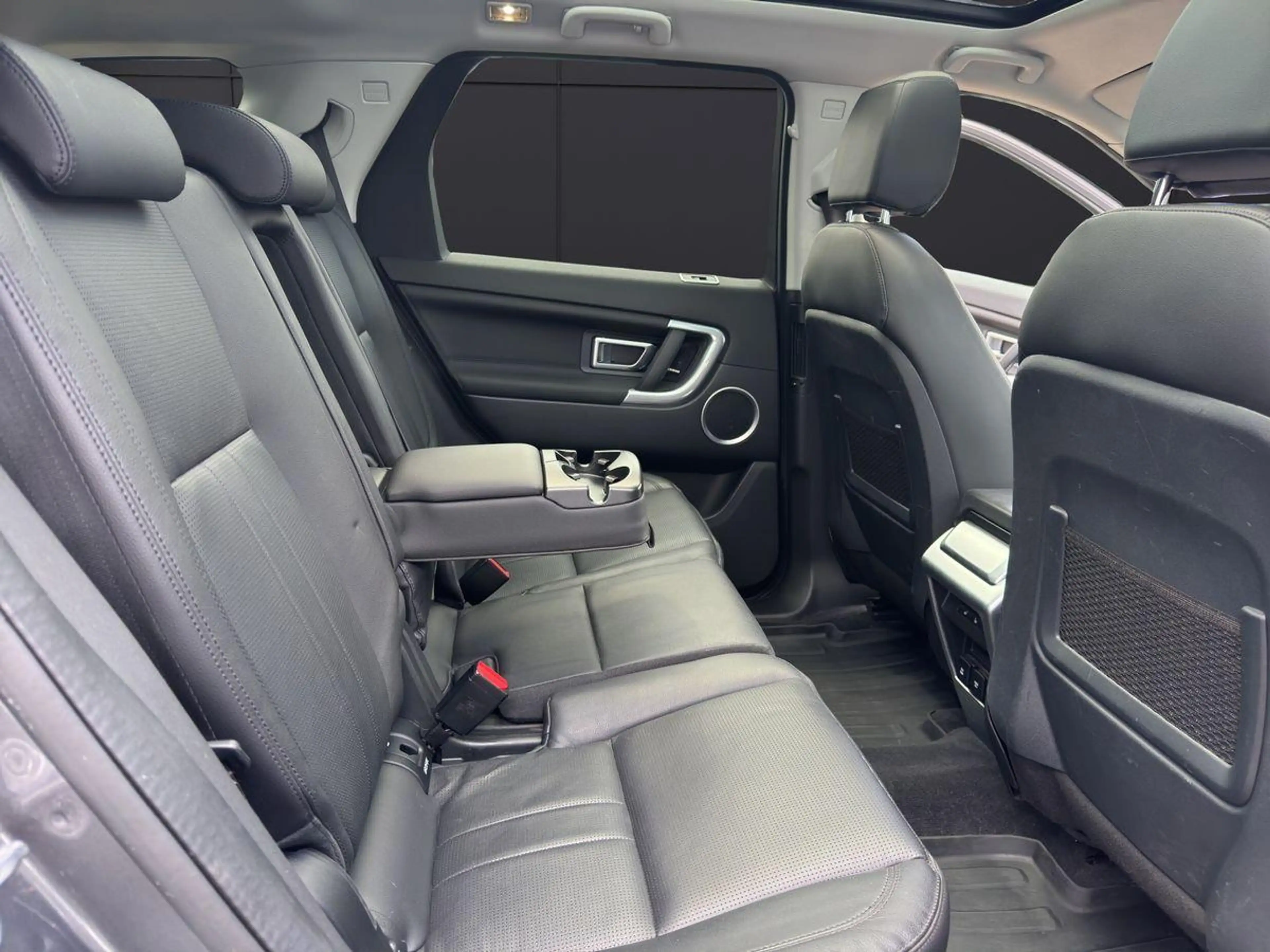 Land Rover Discovery Sport HSE Pano Memory AHK Dynamic-D. — photo 12