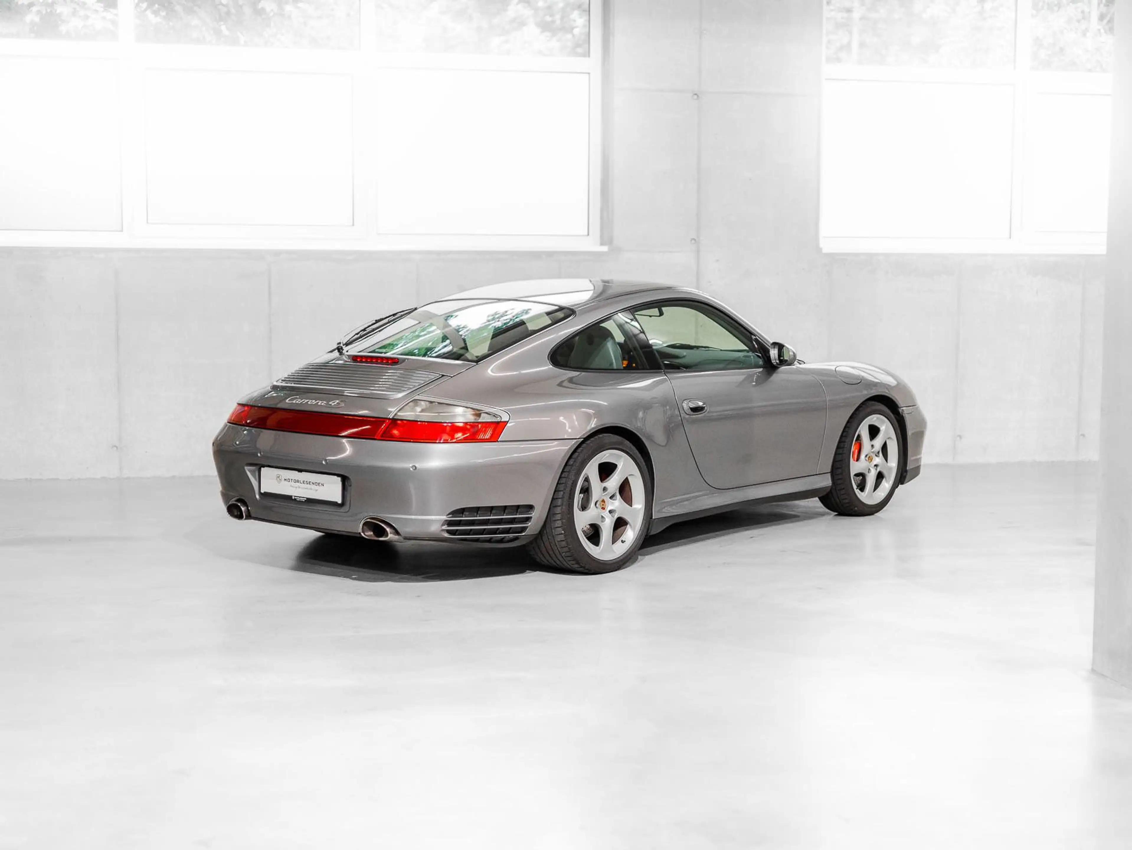 Porsche 996 911 Carrera 4S — photo 3