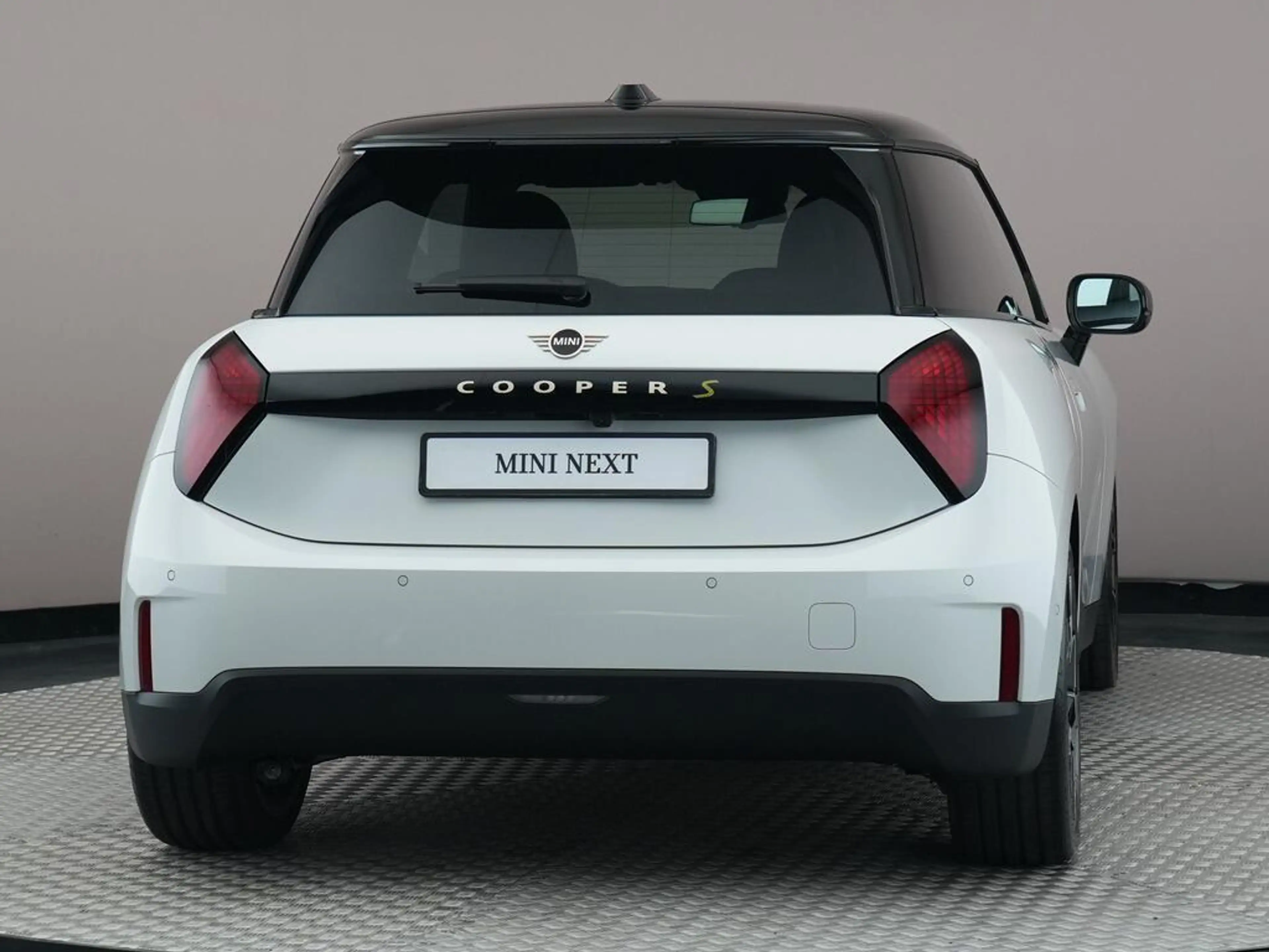 MINI Cooper SE 3 Deurs | Classic M Trim — photo 3