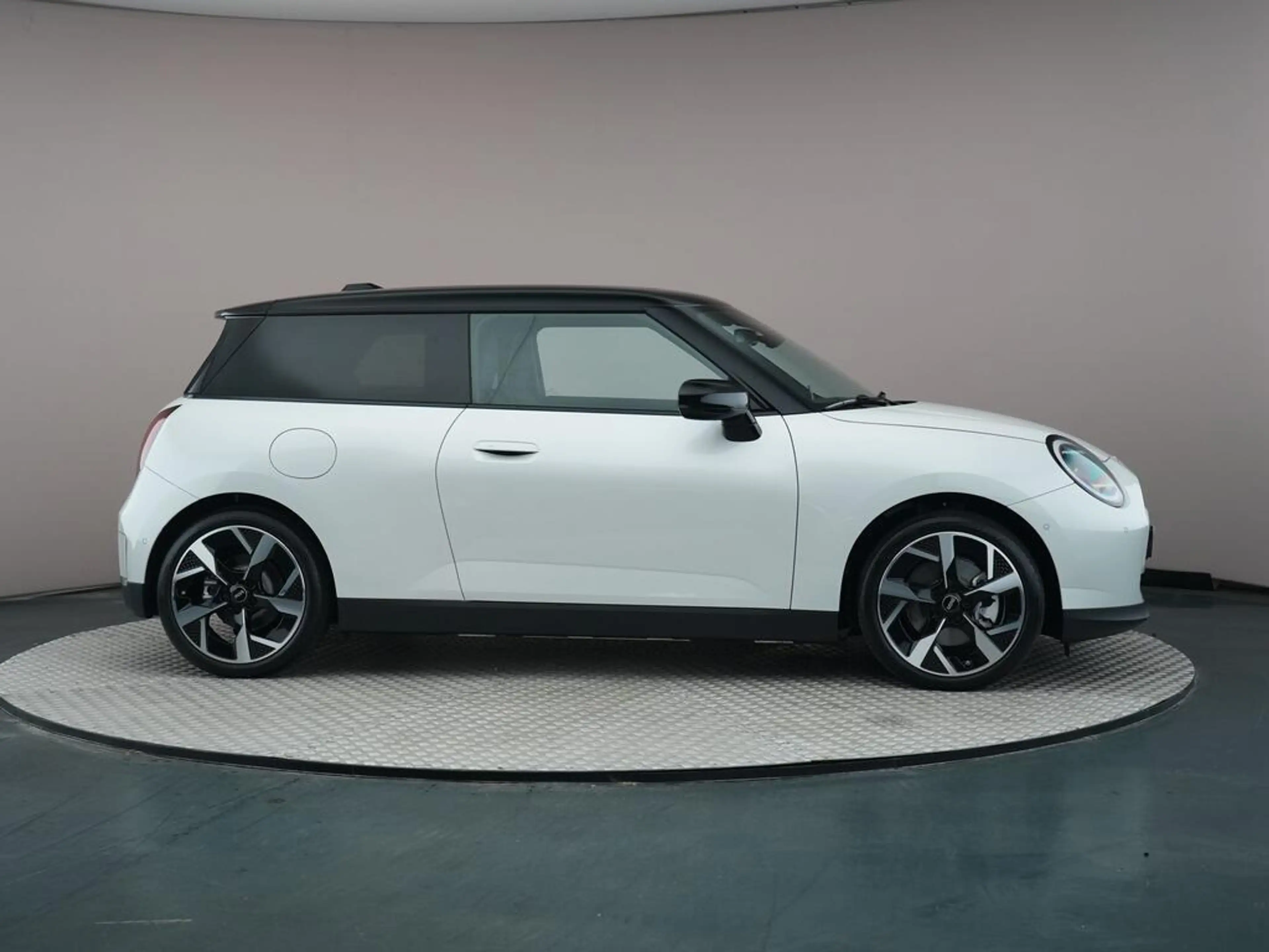 MINI Cooper SE 3 Deurs | Classic M Trim — photo 2