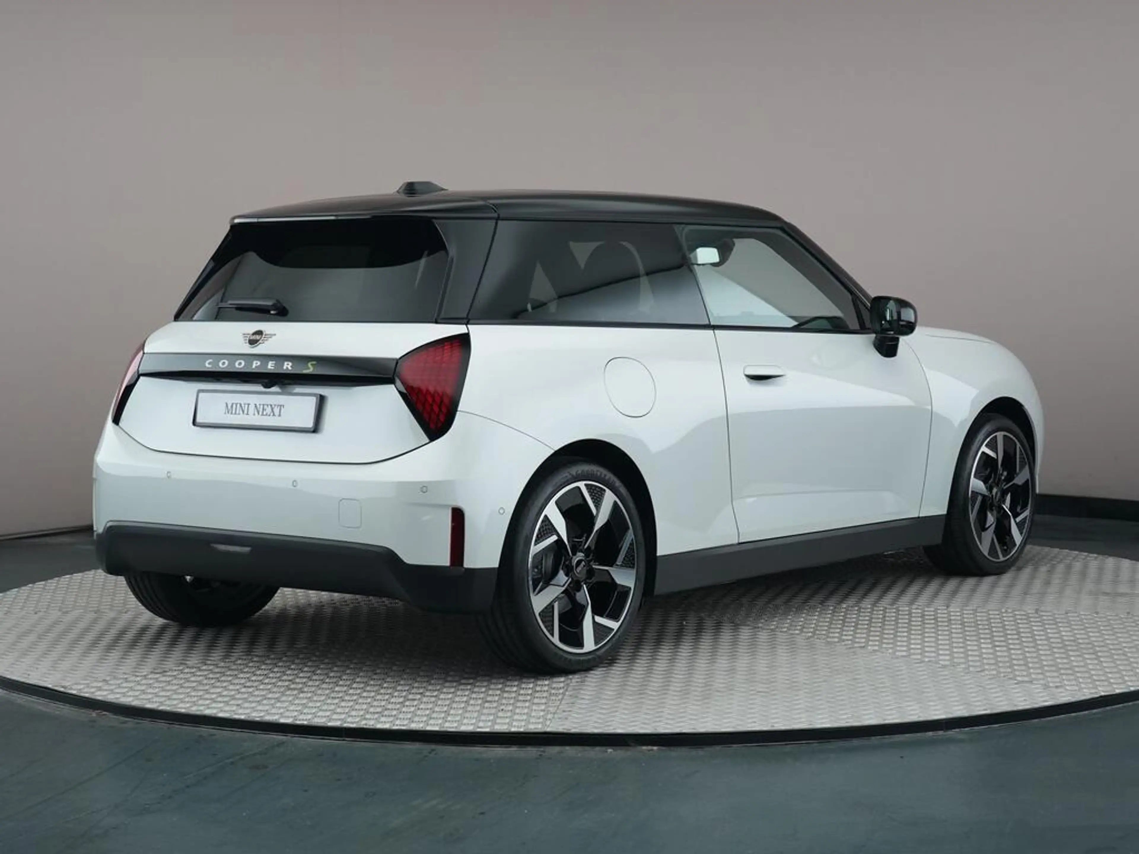 MINI Cooper SE 3 Deurs | Classic M Trim — photo 4